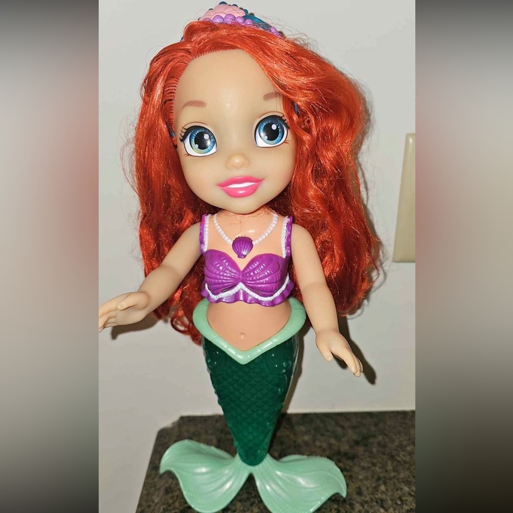 Disney Princess the little mermaid Ariel- 14in singing bath time play doll